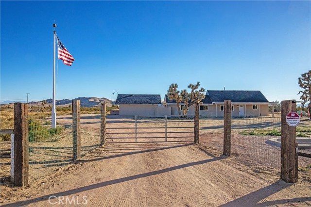 Detail Gallery Image 1 of 1 For 6532 Backus Rd, Mojave,  CA 93501 - 4 Beds | 3 Baths