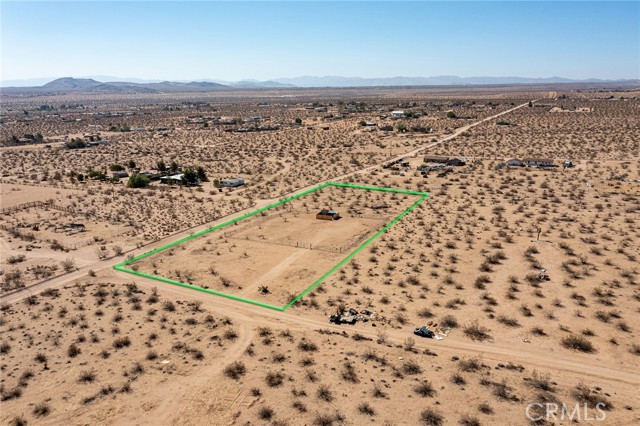 1234 Castillo Road, Landers CA: https://media.crmls.org/medias/b28ff782-d7ec-4e9f-9424-bbd3a87f31b6.jpg