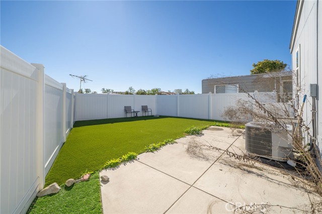 Detail Gallery Image 12 of 16 For 8389 Baker Ave #3,  Rancho Cucamonga,  CA 91730 - 3 Beds | 2 Baths