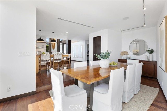 2114 Manhattan Ave, Hermosa Beach CA: https://media.crmls.org/medias/b292bc20-d35b-4038-a75b-fcbb68f7f4b7.jpg