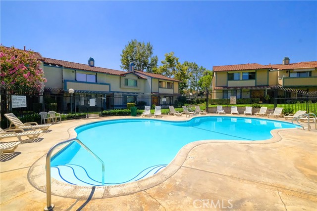 Detail Gallery Image 5 of 26 For 5132 Aspen, Montclair,  CA 91763 - 3 Beds | 3 Baths