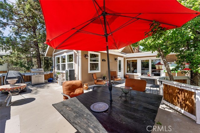 Detail Gallery Image 2 of 34 For 40177 Lakeview Dr, Big Bear Lake,  CA 92315 - 3 Beds | 2 Baths
