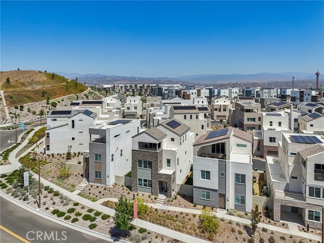 Detail Gallery Image 14 of 19 For 26720 Afton Ln, Valencia,  CA 91381 - 4 Beds | 4 Baths