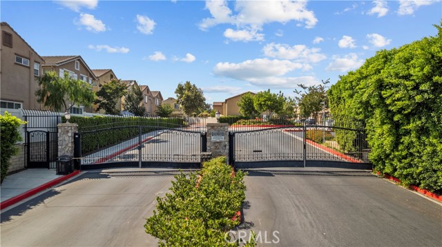 Detail Gallery Image 33 of 36 For 9703 Pine Orchard St, Arleta,  CA 91331 - 4 Beds | 3 Baths