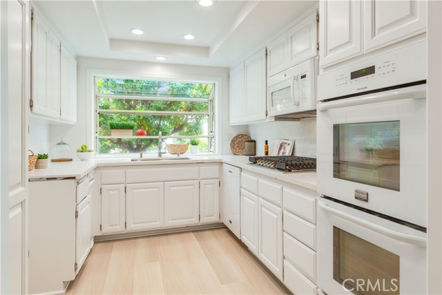33 Cypress Way, Rolling Hills Estates, California 90274, 3 Bedrooms Bedrooms, ,2 BathroomsBathrooms,Residential,Sold,Cypress,PV23075846