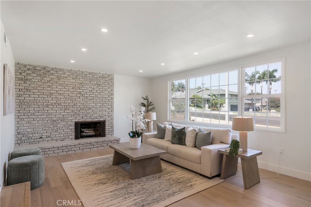 MLS #CV25177560 img 5