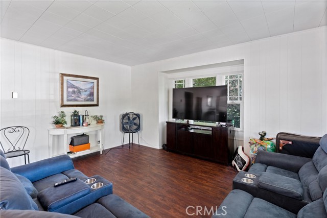 919 Washburn Avenue, Corona, CA, 92882 919 Washburn Avenue, Corona, CA, 92882