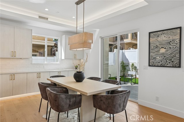 2019 Huntington Lane, A photo 18