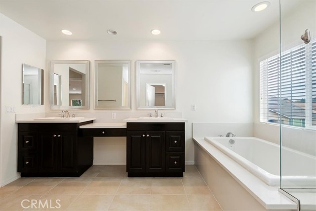 Detail Gallery Image 31 of 40 For 6136 Peregrine Dr, Jurupa Valley,  CA 91752 - 6 Beds | 3/1 Baths