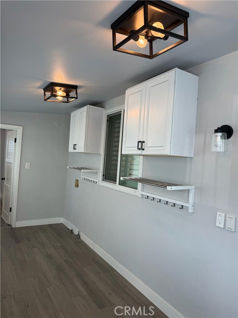 Detail Gallery Image 11 of 12 For 211 N Pasadena, Azusa,  CA 91702 - 3 Beds | 2 Baths