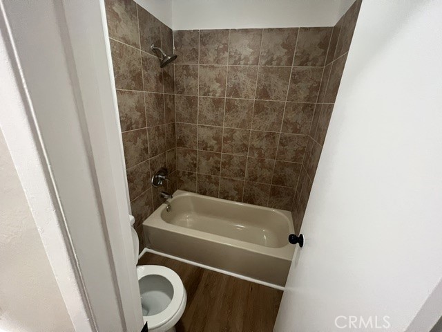 https://media.crmls.org/medias/b29955ec-a8aa-473d-b6cc-cc2a9eac9f9d.jpg?preset=X-Large