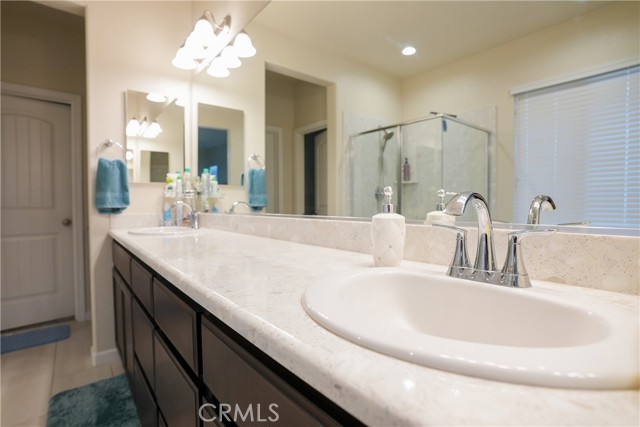 2531 Craftsman Street, Turlock CA: https://media.crmls.org/medias/b2997295-a2e5-43a8-ba27-b97b3eb78cb3.jpg