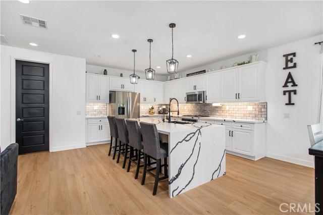 29427 Studio Drive, Menifee CA: https://media.crmls.org/medias/b2997382-e701-41a2-8bfc-d141144551da.jpg