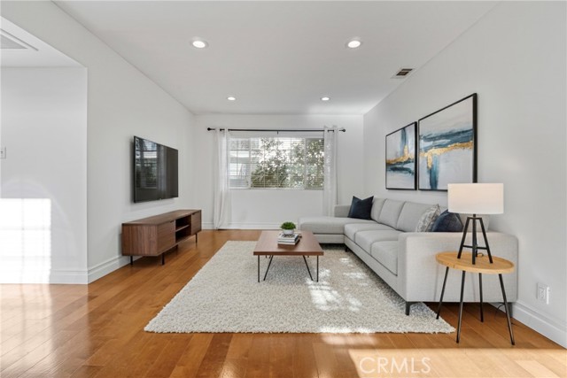 Detail Gallery Image 7 of 34 For 11535 Culver, Los Angeles,  CA 90066 - 3 Beds | 2 Baths