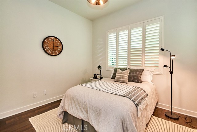 320 Magnet, Irvine CA: https://media.crmls.org/medias/b299a4d3-3a95-4d25-89e5-deedb01f4752.jpg
