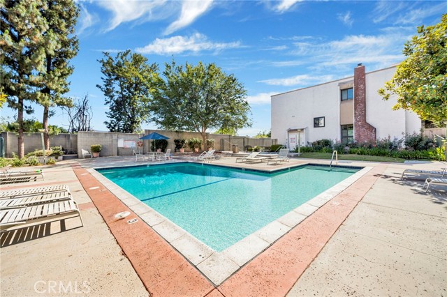 5533 Edward E Horton Lane, Encino CA: https://media.crmls.org/medias/b299ae41-fc85-4ca8-830a-67be1eeb6939.jpg