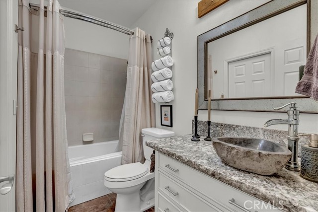 Detail Gallery Image 25 of 75 For 17276 Iona Ave, Lemoore,  CA 93245 - 3 Beds | 3 Baths