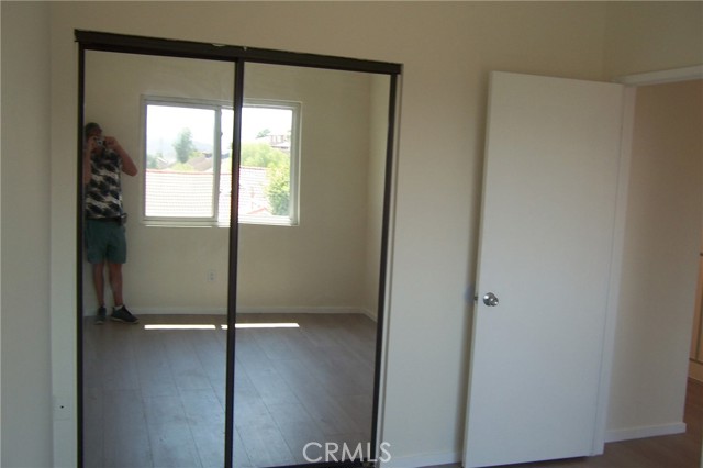 Detail Gallery Image 7 of 12 For 6385 N Azalea Ave, San Bernardino,  CA 92407 - 4 Beds | 3 Baths