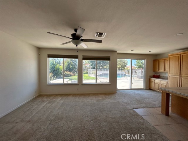 Detail Gallery Image 8 of 39 For 9770 Heatherhearst Dr, Chowchilla,  CA 93610 - 3 Beds | 2 Baths