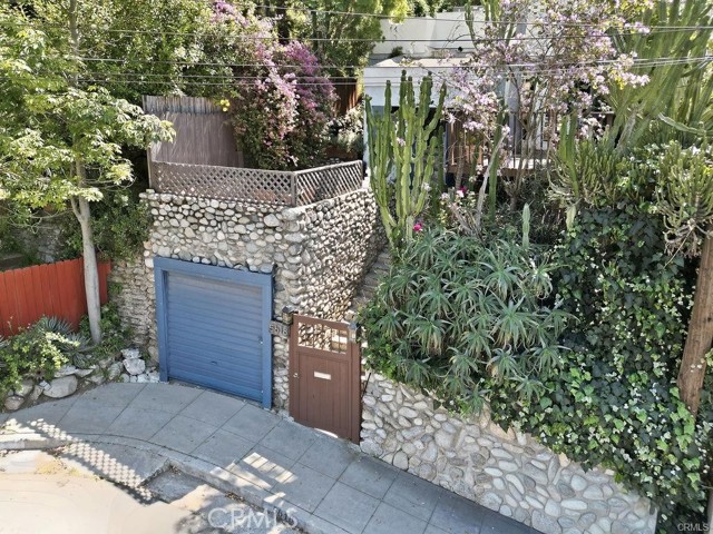 Detail Gallery Image 2 of 30 For 5618 Tehama St, Highland Park,  CA 90042 - 2 Beds | 1 Baths