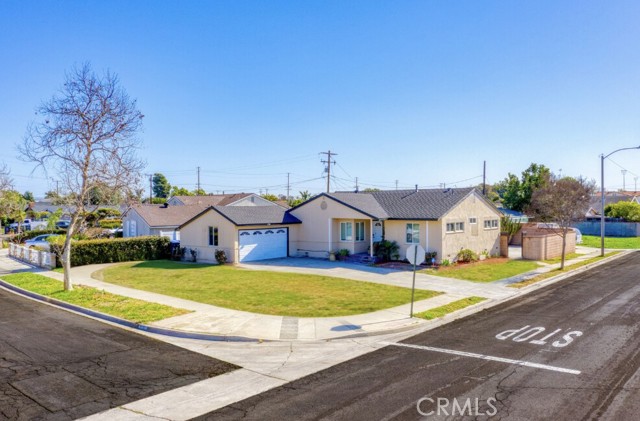 Detail Gallery Image 6 of 45 For 4618 Maurie, Santa Ana,  CA 92703 - 3 Beds | 2 Baths