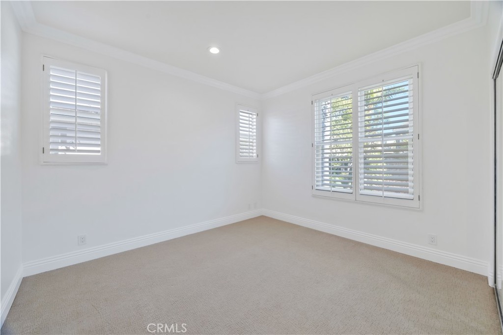 MLS #OC25251962 image #35