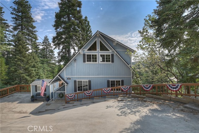 Detail Gallery Image 2 of 54 For 26354 Spyglass Dr, Lake Arrowhead,  CA 92352 - 3 Beds | 2 Baths