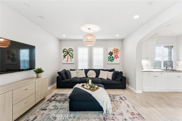 Detail Gallery Image 10 of 46 For 21245 Alanis, Huntington Beach,  CA 92648 - 3 Beds | 2/1 Baths