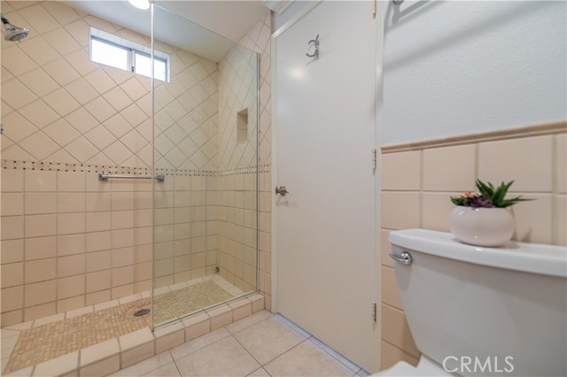 2381 Via Mariposa W, Laguna Woods CA: https://media.crmls.org/medias/b29bb489-4c40-492f-a4da-1b74b74a7541.jpg