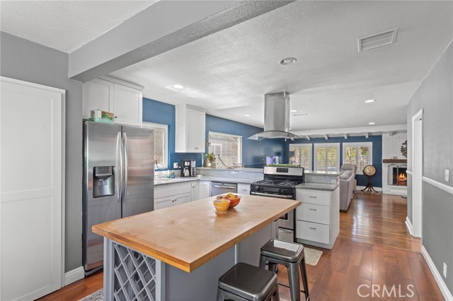 289 E Mckinley Avenue, Pomona CA: https://media.crmls.org/medias/b29cffa5-69c7-4b5a-83ea-6f74bffc9db2.jpg