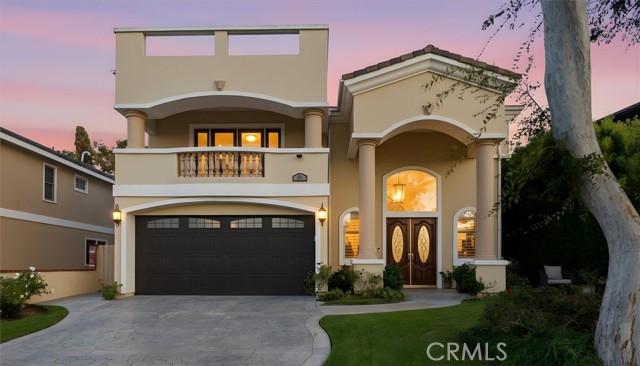 Detail Gallery Image 3 of 52 For 120 via Alameda, Redondo Beach,  CA 90277 - 5 Beds | 4 Baths