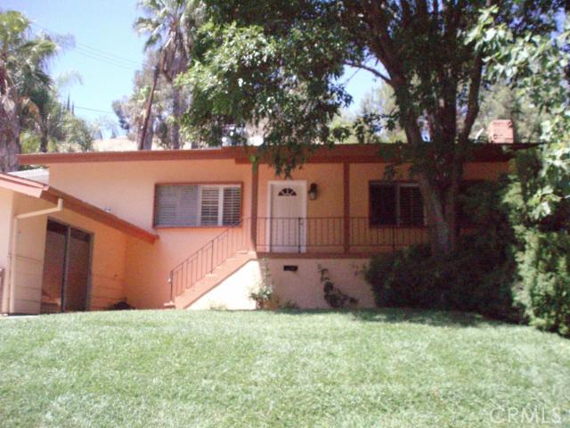 Detail Gallery Image 1 of 23 For 22931 Cass Ave, Woodland Hills,  CA 91364 - 3 Beds | 2 Baths