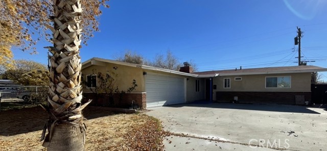 1028 Avenue H6, Lancaster, California 93534, 4 Bedrooms Bedrooms, ,1 BathroomBathrooms,Single Family Residence,For Sale,Avenue H6,SR23221691
