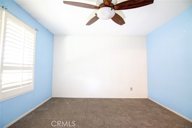 15036 Carrolton, Adelanto CA: https://media.crmls.org/medias/b29ffe00-d07e-49c1-9ee5-7ca7e9e278e9.jpg