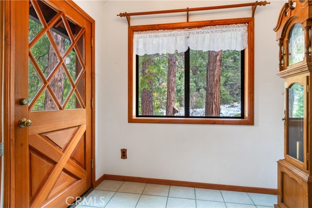 Detail Gallery Image 10 of 33 For 41524 Alder Dr, Forest Falls,  CA 92339 - 2 Beds | 2 Baths