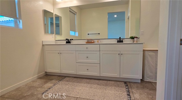 Detail Gallery Image 31 of 41 For 906 Lemon Dr, Pomona,  CA 91768 - 3 Beds | 2/1 Baths