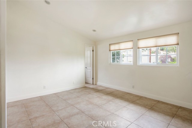 Detail Gallery Image 22 of 37 For 20546 Miranda Pl, Woodland Hills,  CA 91367 - 3 Beds | 2 Baths