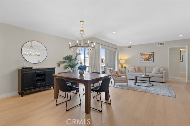 Detail Gallery Image 5 of 26 For 10707 Camarillo St #314,  North Hollywood,  CA 91602 - 2 Beds | 2 Baths