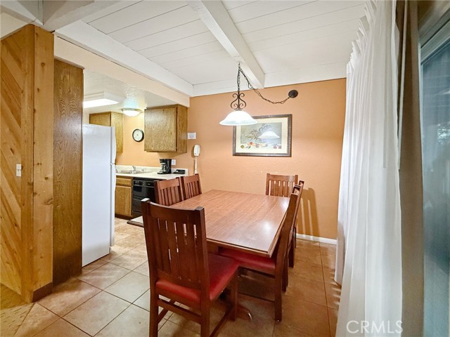 Detail Gallery Image 4 of 9 For 196 114 Rockledge Ln, Lake Arrowhead,  CA 92352 - 2 Beds | 1/1 Baths