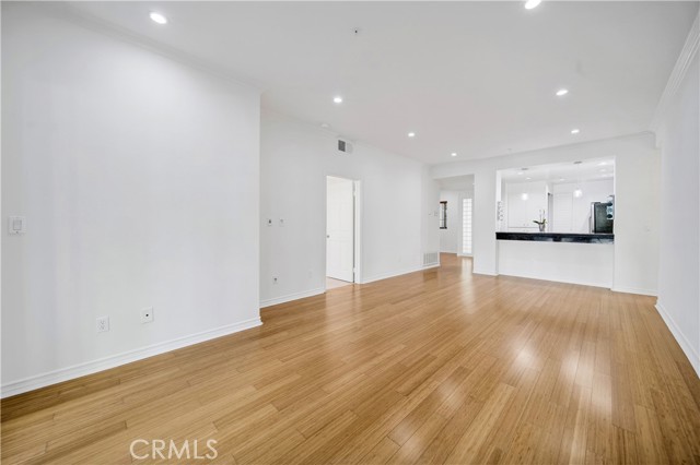 Photo #8: NP23185278 Listing 
