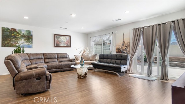 Detail Gallery Image 14 of 32 For 1010 Battersea Rd, Hemet,  CA 92543 - 3 Beds | 2 Baths