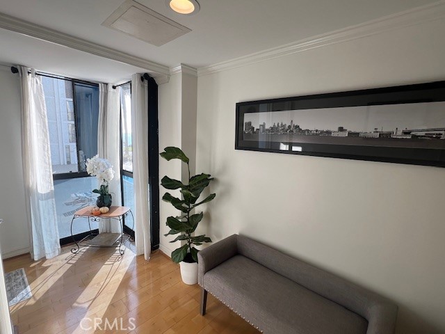 Detail Gallery Image 1 of 44 For 2601 E Ocean #205,  Long Beach,  CA 90803 - 3 Beds | 2 Baths