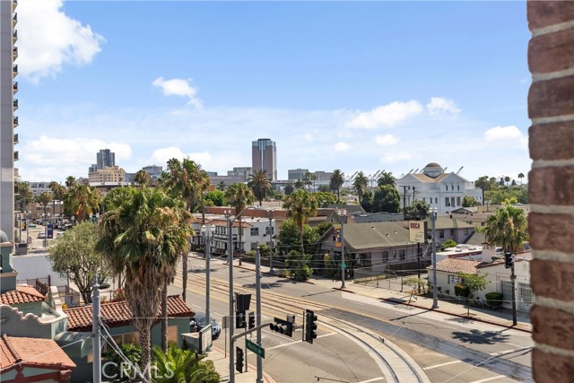 Detail Gallery Image 6 of 29 For 800 Pacific Ave #411,  Long Beach,  CA 90813 - 1 Beds | 1 Baths