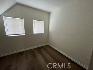 https://media.crmls.org/medias/b2a5441d-13ee-4cfe-902d-7db852f46a87.jpg?preset=X-Large