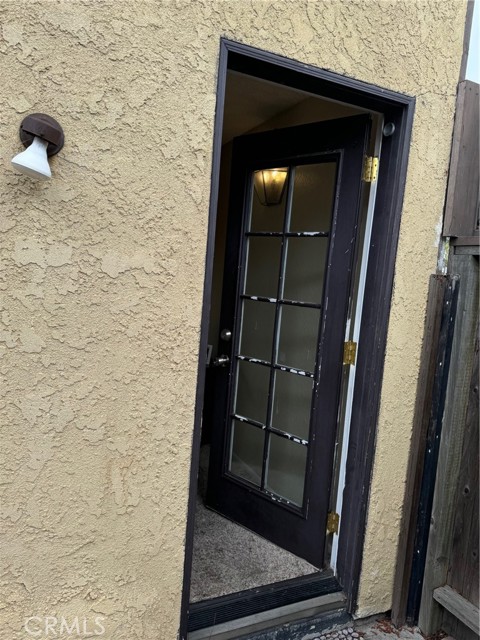 Detail Gallery Image 14 of 15 For 1925 B1 Anaheim Ave #1,  Costa Mesa,  CA 92627 - 3 Beds | 2/1 Baths