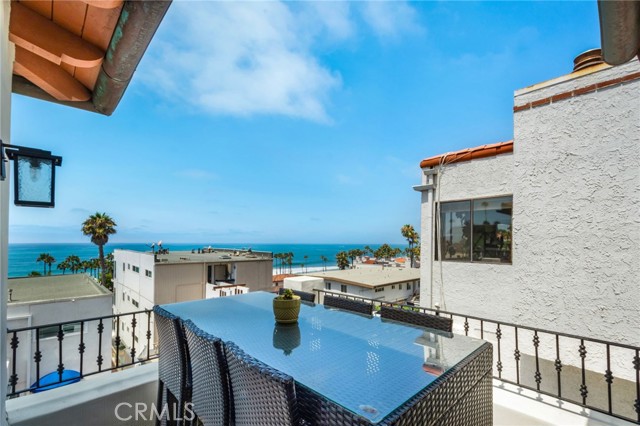 117 Santa Ana Lane, San Clemente CA: https://media.crmls.org/medias/b2a57b05-8be4-4704-9343-13b98c11e4e4.jpg