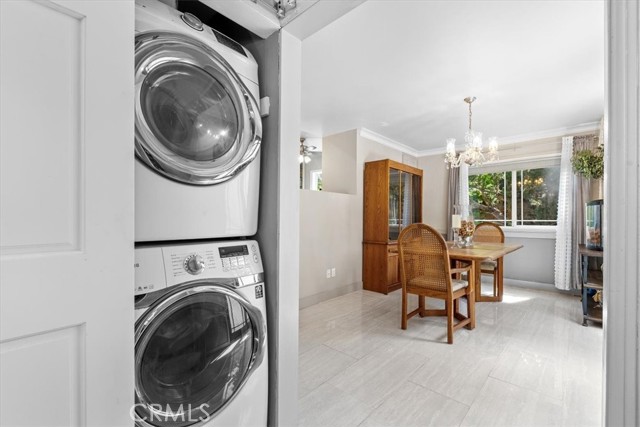 Detail Gallery Image 13 of 35 For 4963 Haskell Ave, Encino,  CA 91436 - 4 Beds | 2 Baths