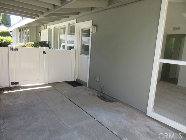 8447 Fullbright Avenue, Winnetka CA: https://media.crmls.org/medias/b2a656b5-ec0b-48ed-b315-894b53ce2d63.jpg