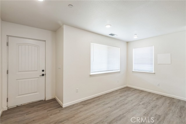 Detail Gallery Image 4 of 30 For 1325 Deodara Way, Paradise,  CA 95969 - 3 Beds | 2/1 Baths