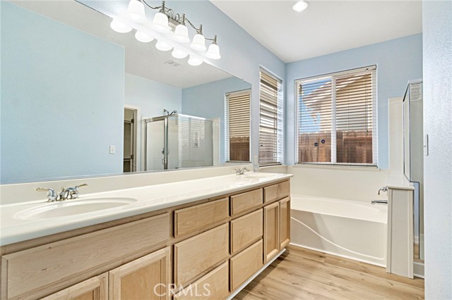 Detail Gallery Image 27 of 34 For 1049 Stanford, Madera,  CA 93637 - 3 Beds | 2 Baths